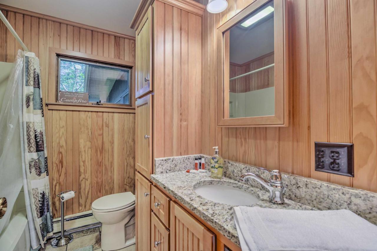 Cozy Adirondacks Cabin Walk To Lake Eaton! Jay Exterior foto